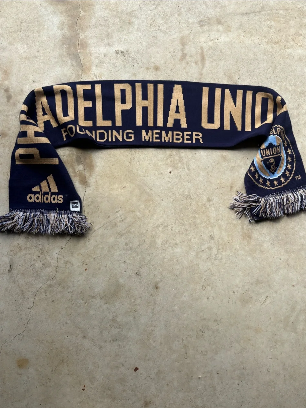 2010 Adidas Philadelphia Union “founding member” scarf w/ rattle